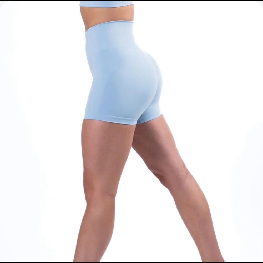 Alphalete Amplify Shorts